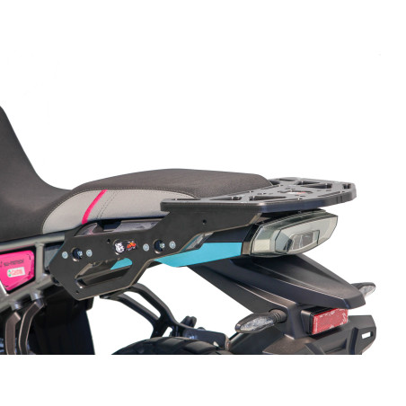Vue arrière du porte paquet en plastique PEHD pour CFMoto MT450 / IBEX 450