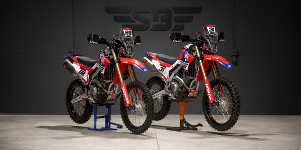 Quels produits puis-je trouver chez AXP Racing ?